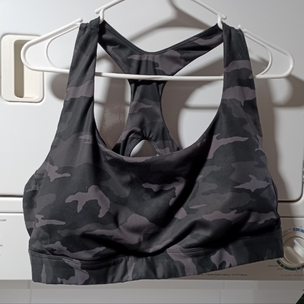 Athleta camo sports bra